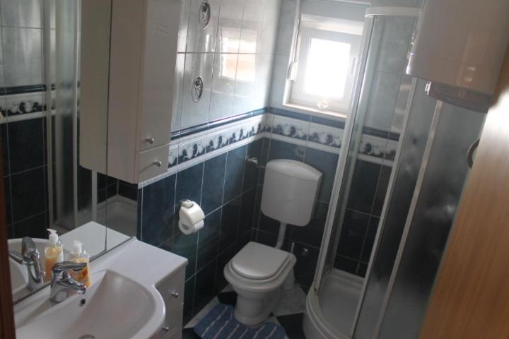 Apartments Roko Kolinda *