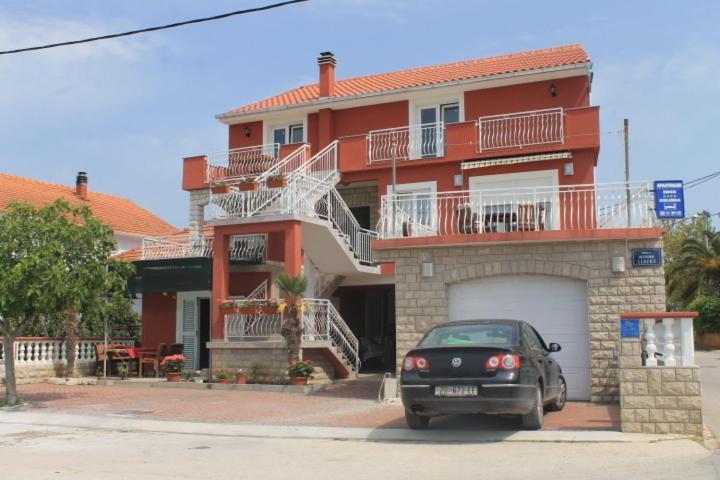 Apartments Roko Kolinda