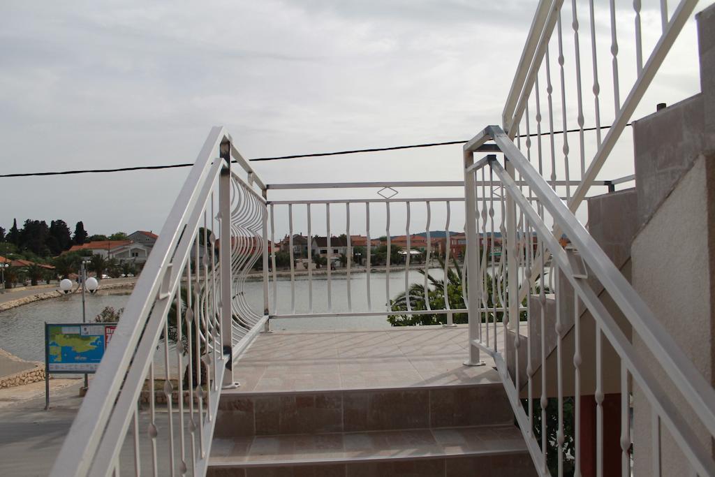 Apartments Roko Kolinda * Bibinje