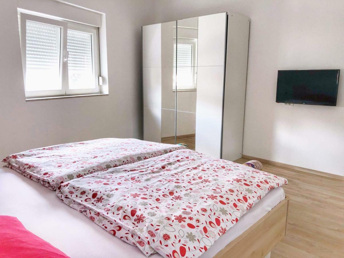 Apartments Roko Kolinda Apartment *